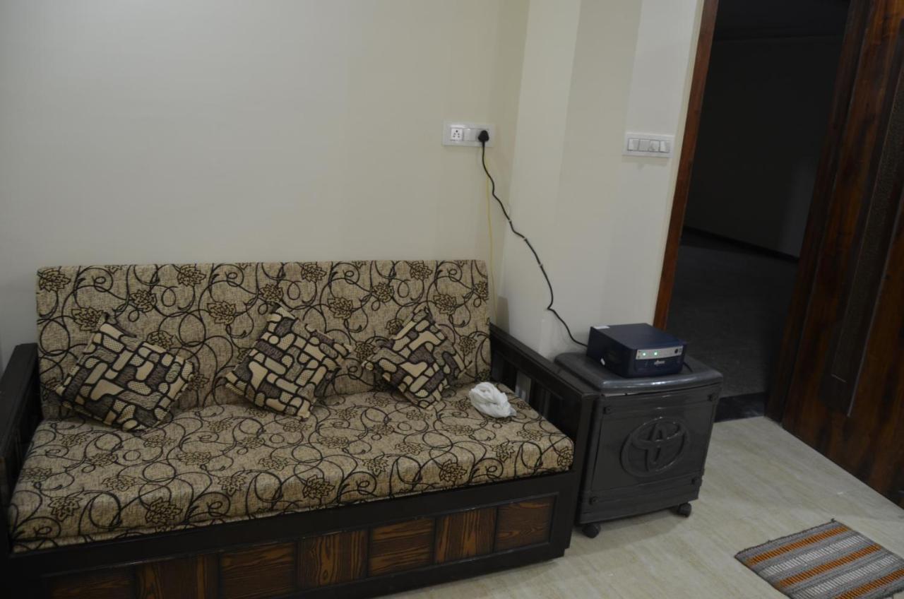 Luxurious Fully Equipped Hill View Apartment Rishikesh
