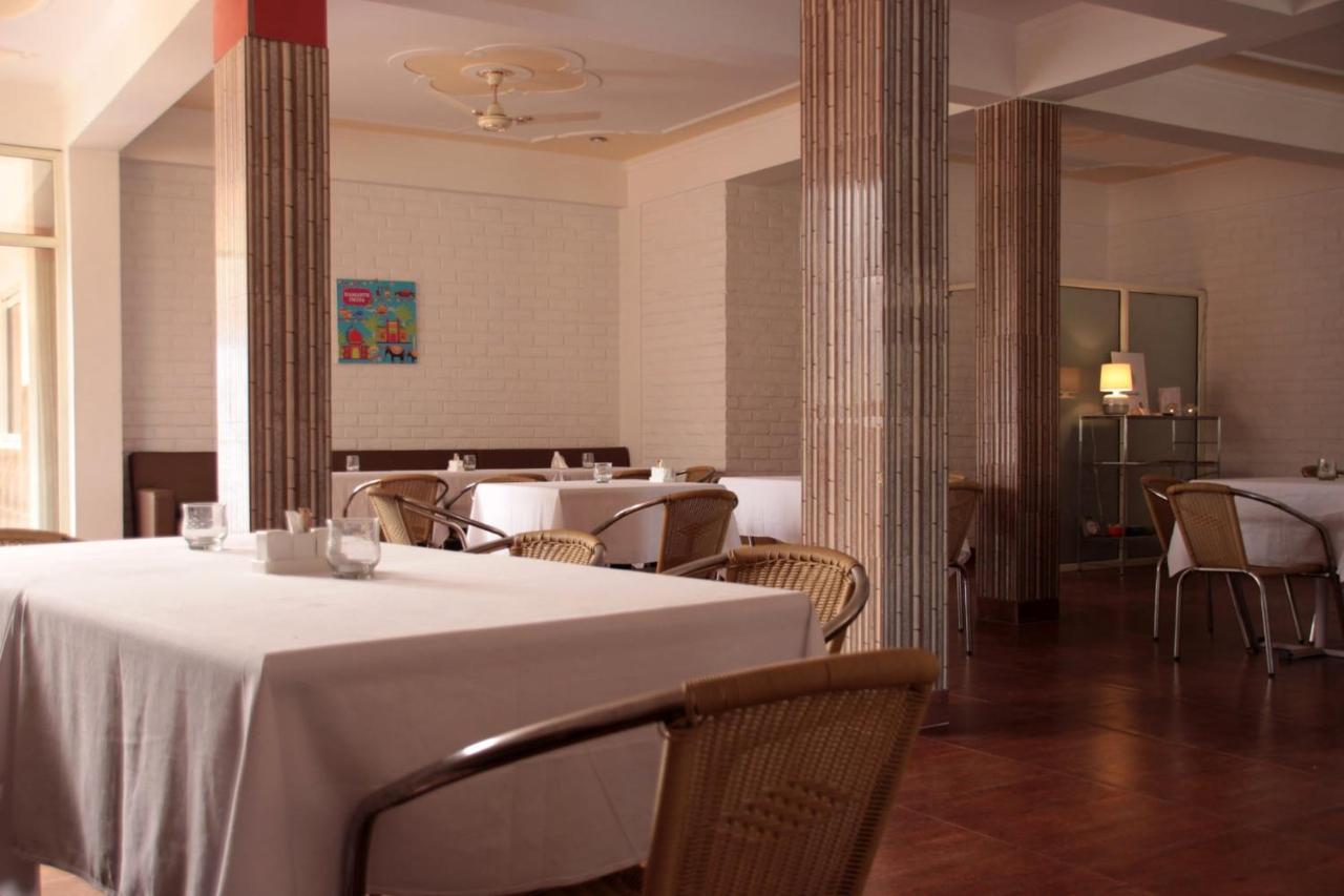 Hotel The Lily 3*