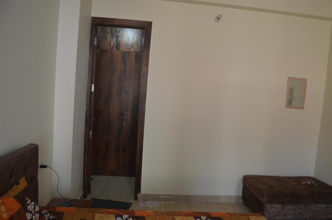 Luxurious Fully Equipped Hill View Apartment *
