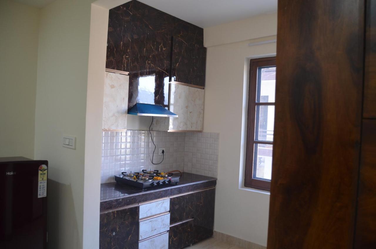 Luxurious Fully Equipped Hill View * Rishikesh