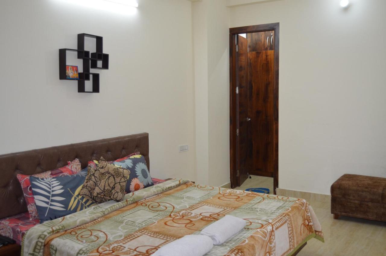 Luxurious Fully Equipped Hill View Apartment *