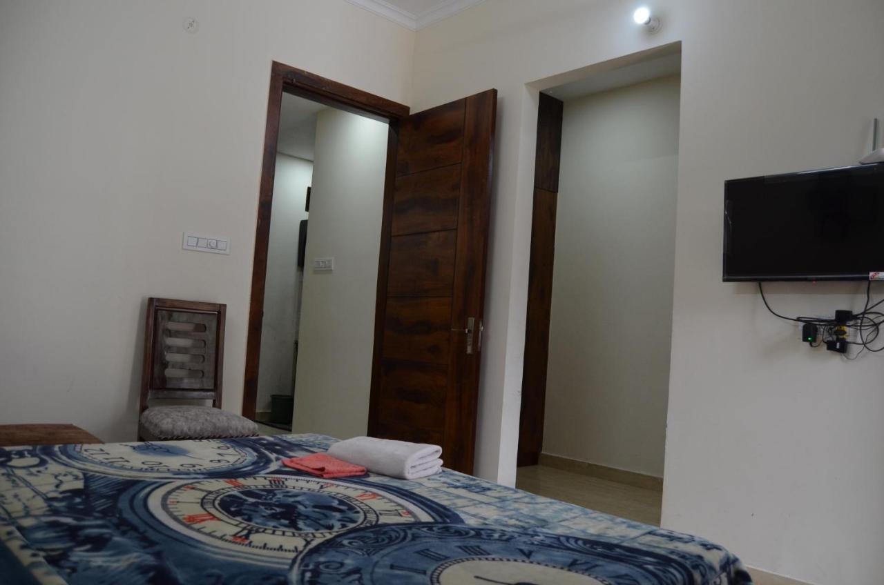 Luxurious Fully Equipped Hill View Apartment