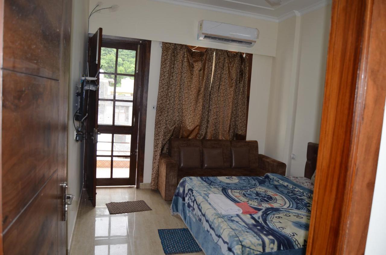 Luxurious Fully Equipped Hill View Apartment