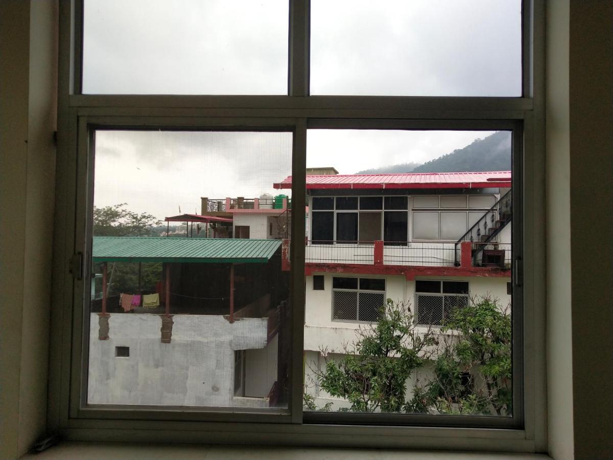 Gayatri Kunj Rishikesh