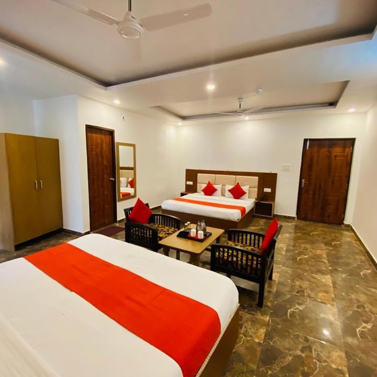 Shivansh Hotel 2*
