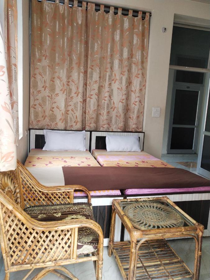Gayatri Kunj Guest house Rishikesh