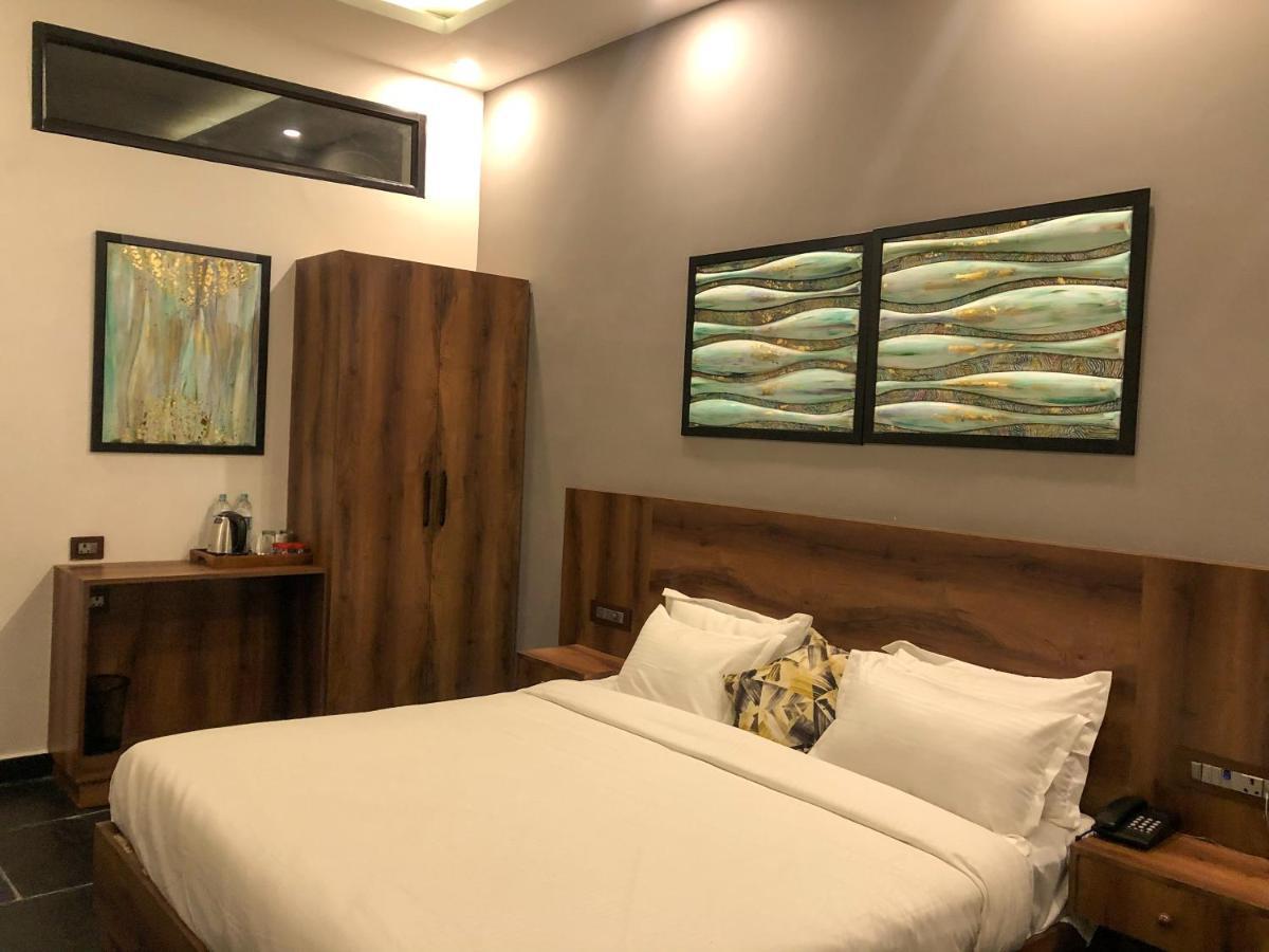 Meeram Ganga, A Heritage By The Ganges At Triveni Ghat Guest house Rishikesh