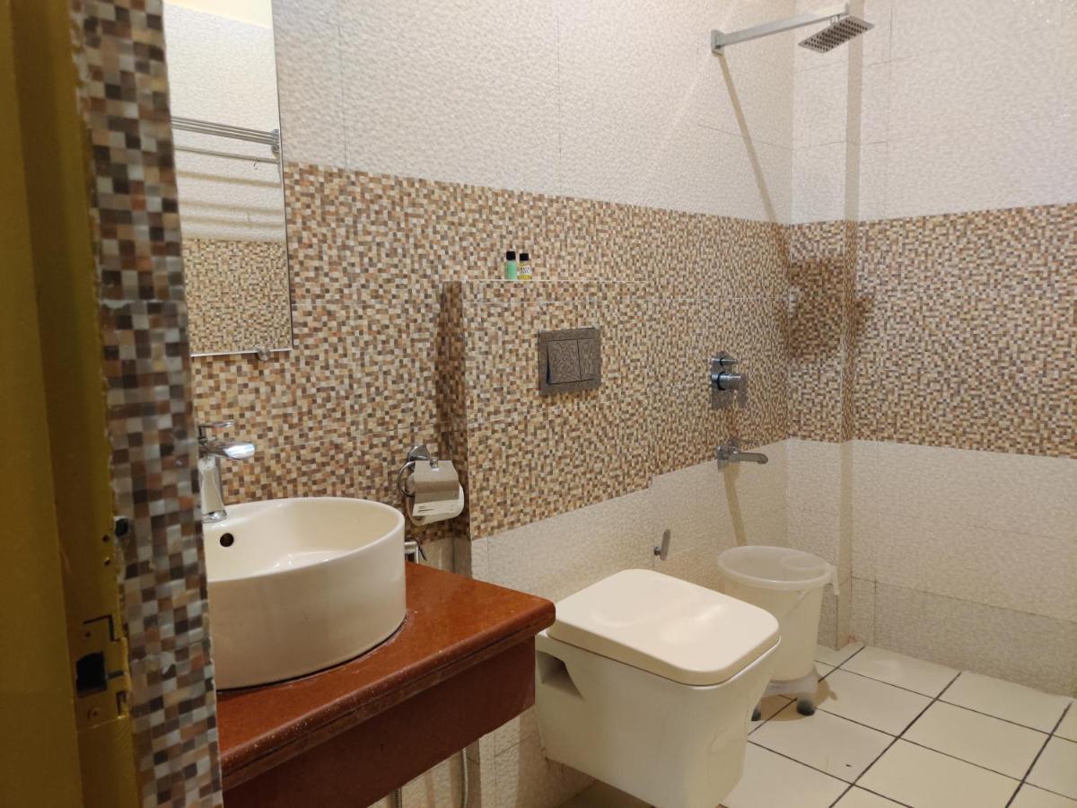 Mvt & Restaurant Hotel 3*