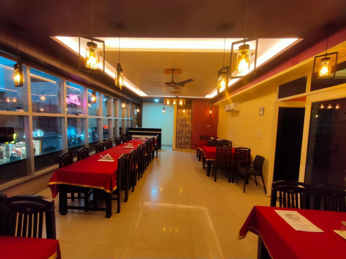 Hotel Dev Bhoomi 3*