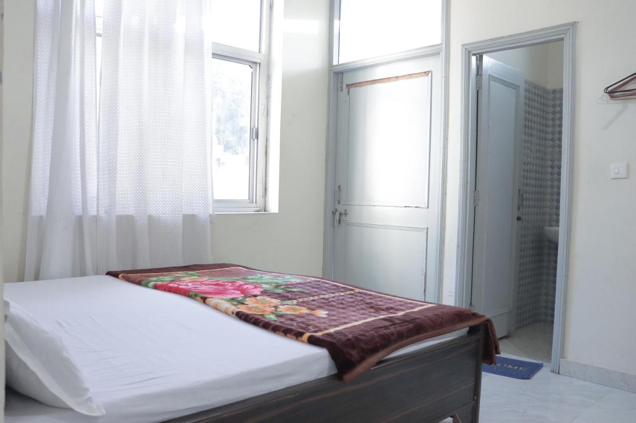 Gayatri Kunj Guest house Rishikesh