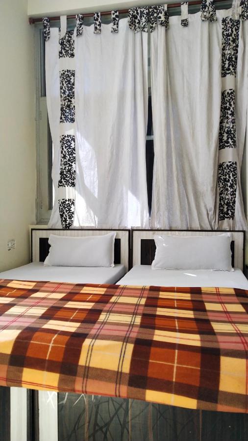 Gayatri Kunj Guest house *