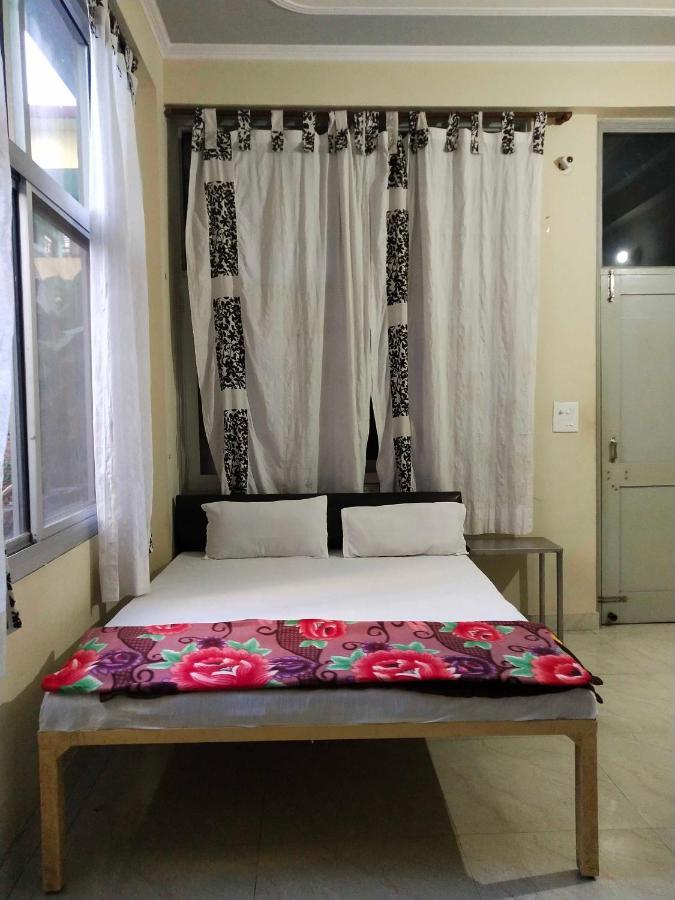 Gayatri Kunj Rishikesh