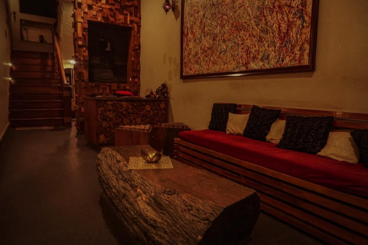 Resort Laxmana On The Ganges Rishikesh