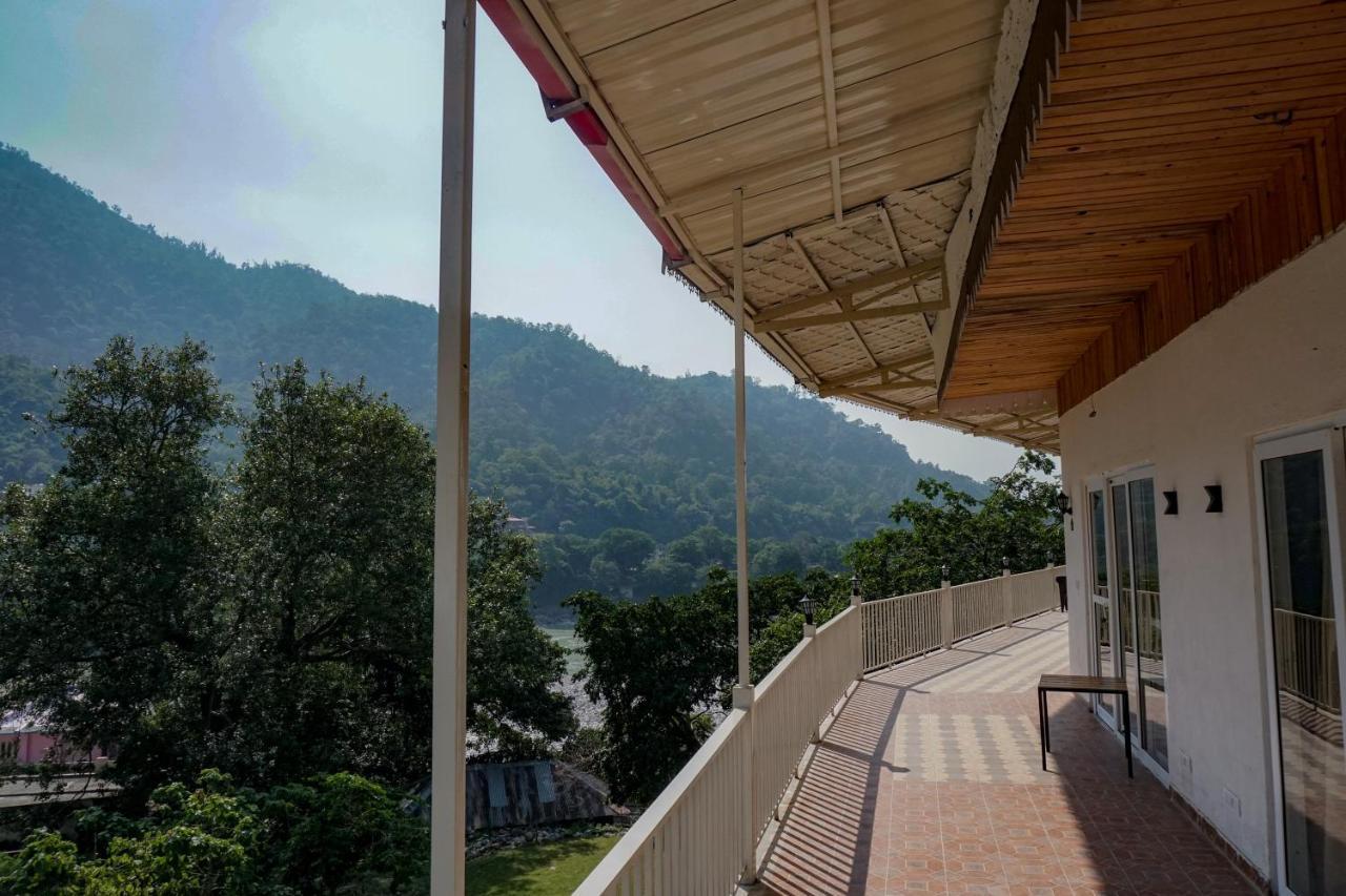 Laxmana On The Ganges * Rishikesh