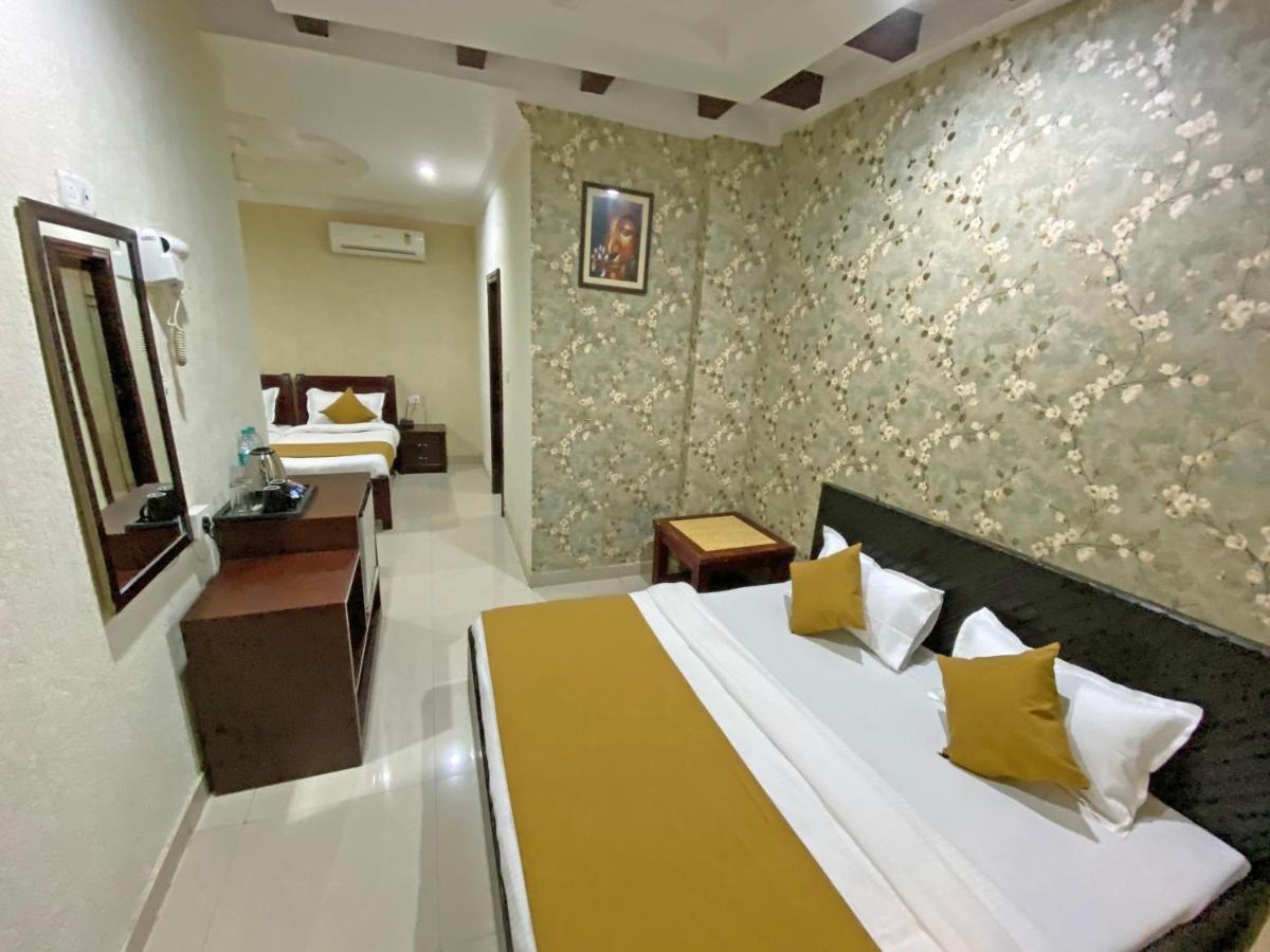 Nirvana Palace 3* Rishikesh
