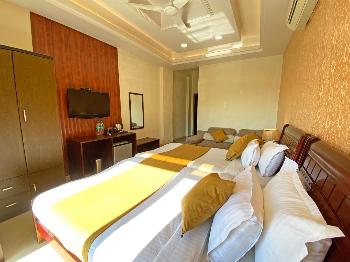 Nirvana Palace Hotel