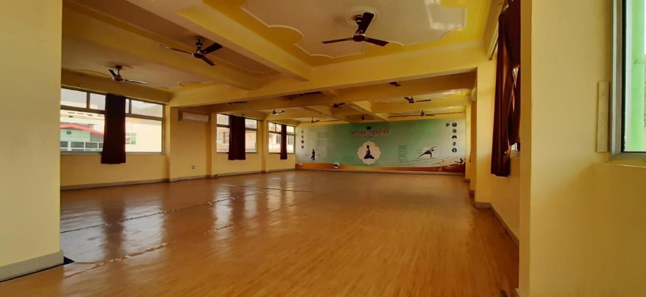New Krishna Cottage Hotel *