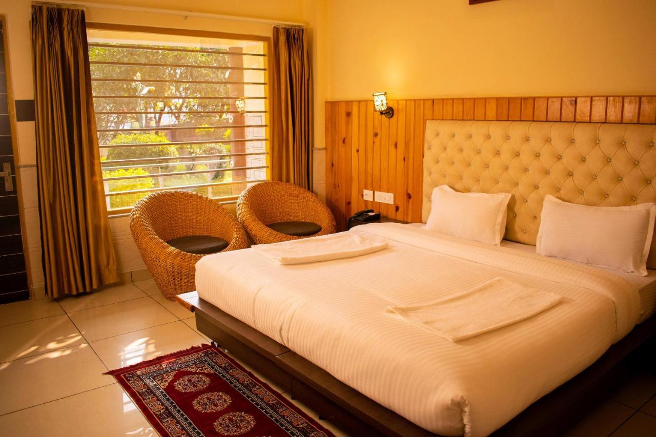 Mvt & Restaurant Hotel Rishikesh