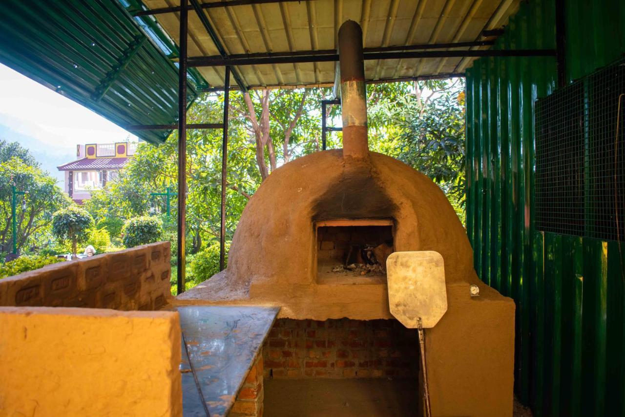 Mvt & Restaurant