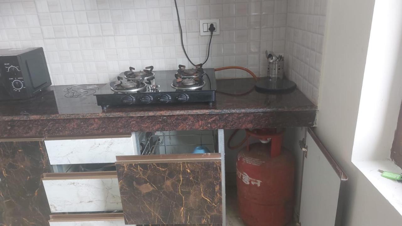 Holiday 1bhk Flats Tapovan Apartment