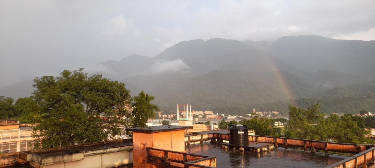 Monika * Rishikesh