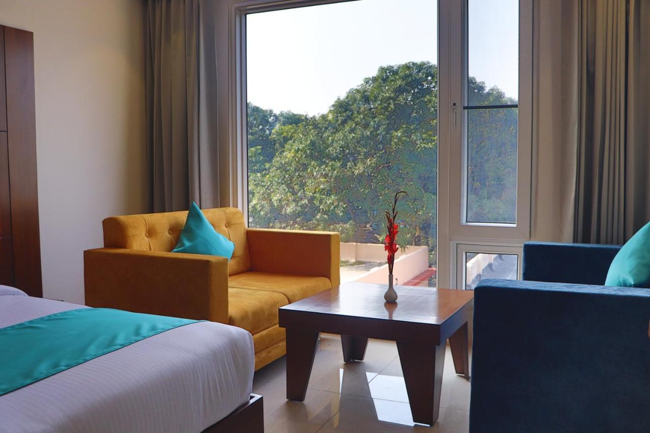 - Behind Parmarth Niketan Hotel Rishikesh