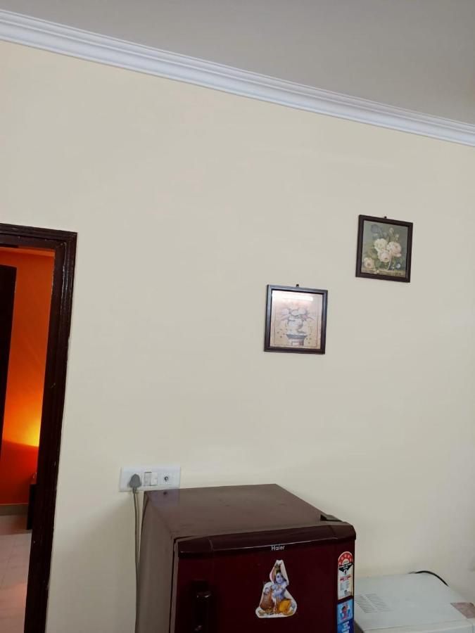 Luxurious Hill View Abode Tapovan
