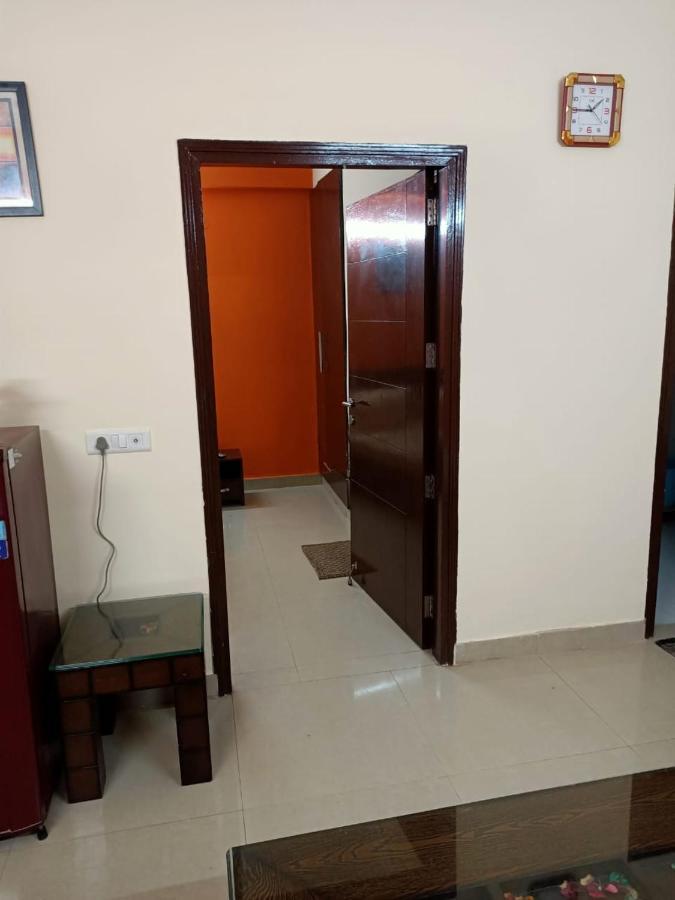 Luxurious Hill View Abode Tapovan *