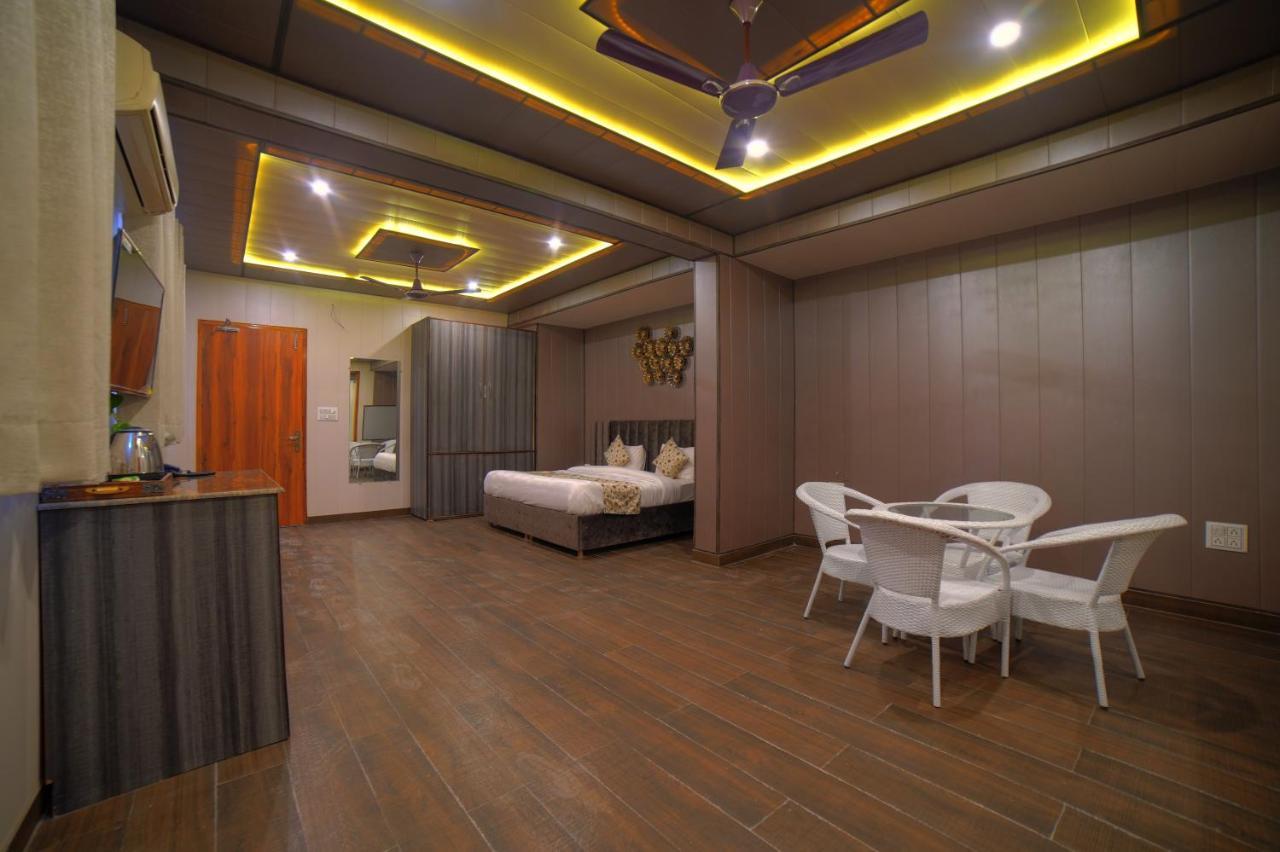 Hotel Yogved Hospitality & Rishikesh