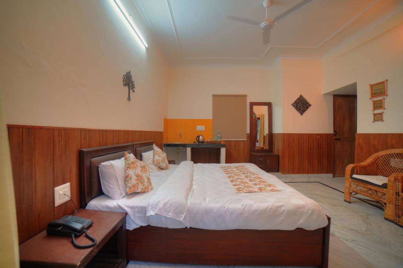 Hotel Yogved Hospitality & 3*