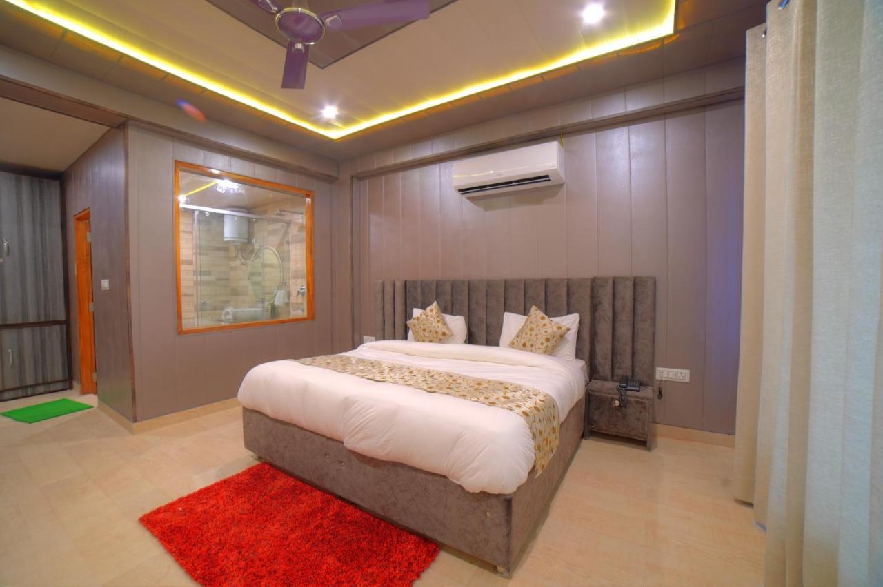 Hotel Yogved Hospitality & 3*