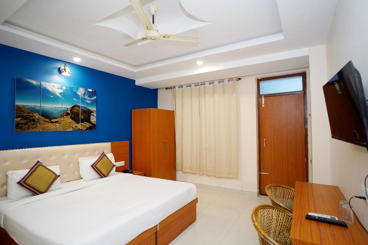 Hostel Karwaan