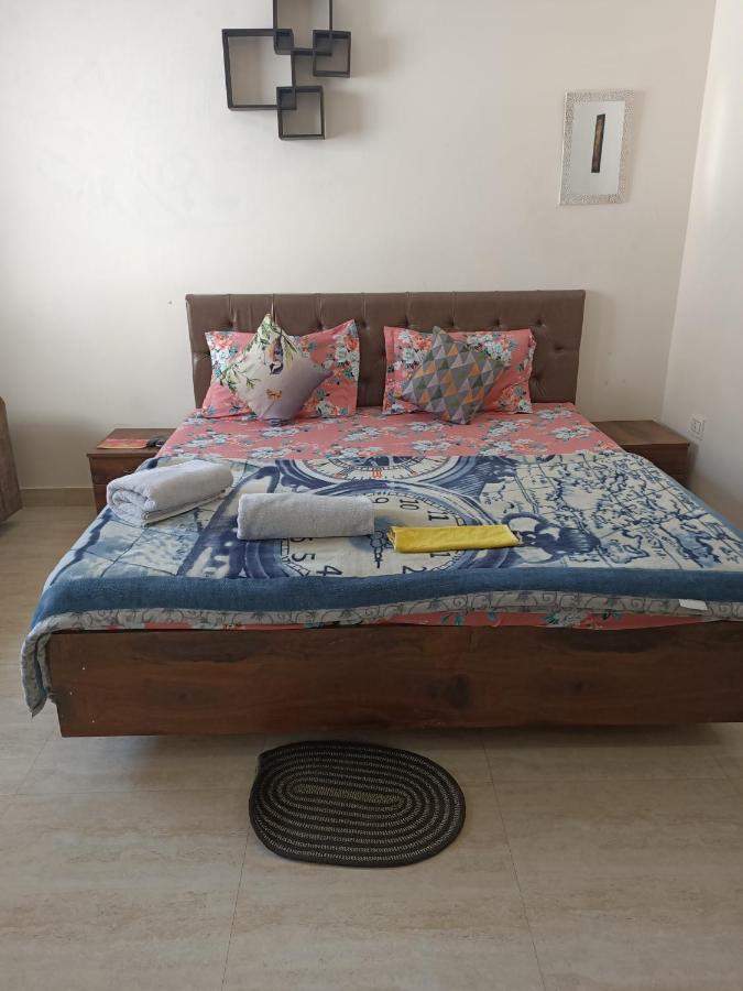 Apartment Holiday 1bhk Flats Tapovan *