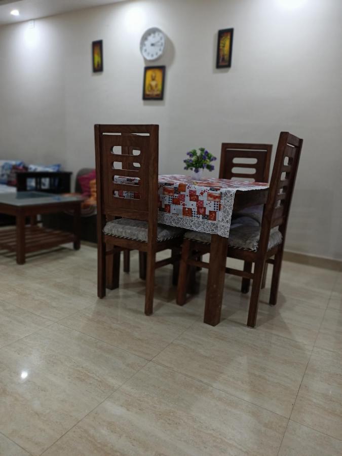 Holiday 1bhk Flats Tapovan