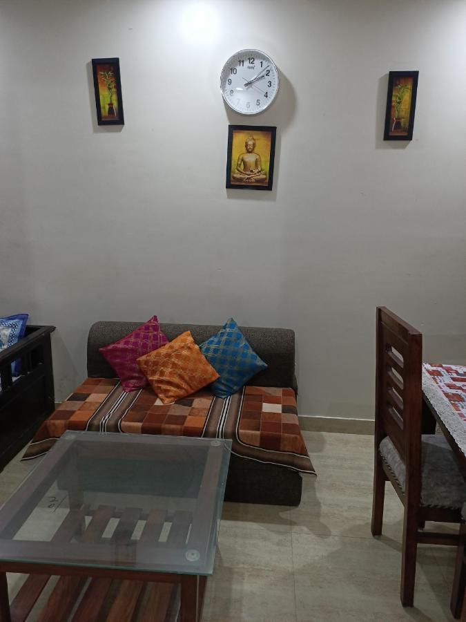 Holiday 1bhk Flats Tapovan Apartment *