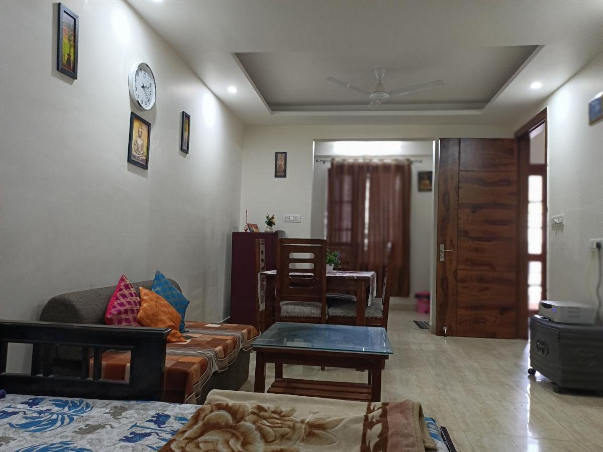 Luxurious Fully Equipped Hill View Rishikesh