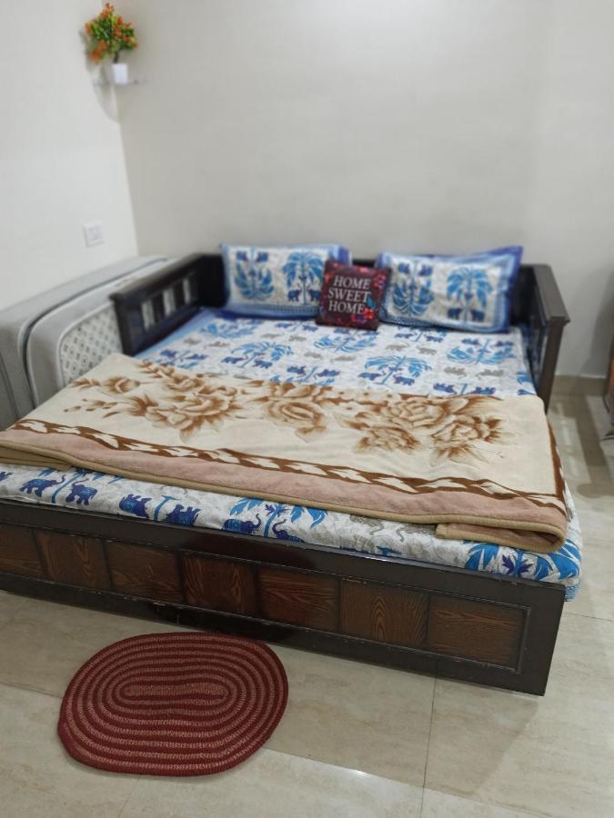 Luxurious Fully Equipped Hill View Apartment Rishikesh
