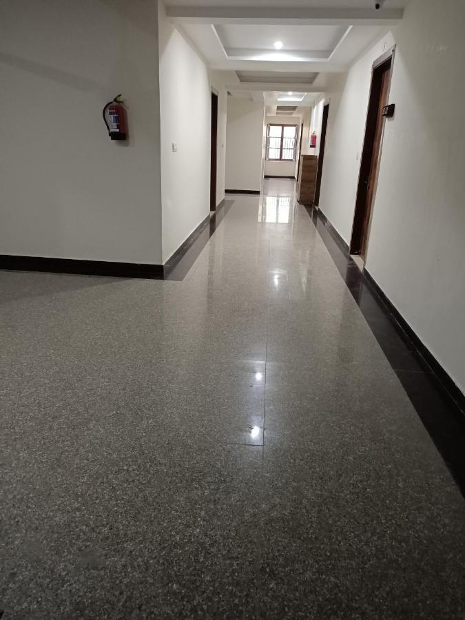 Holiday 1bhk Flats Tapovan Apartment