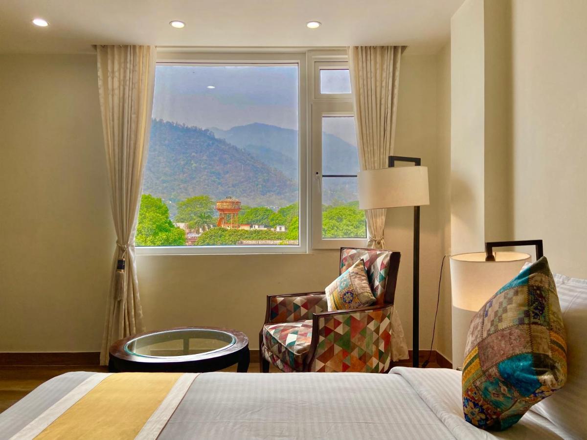 View By Tree Hotel