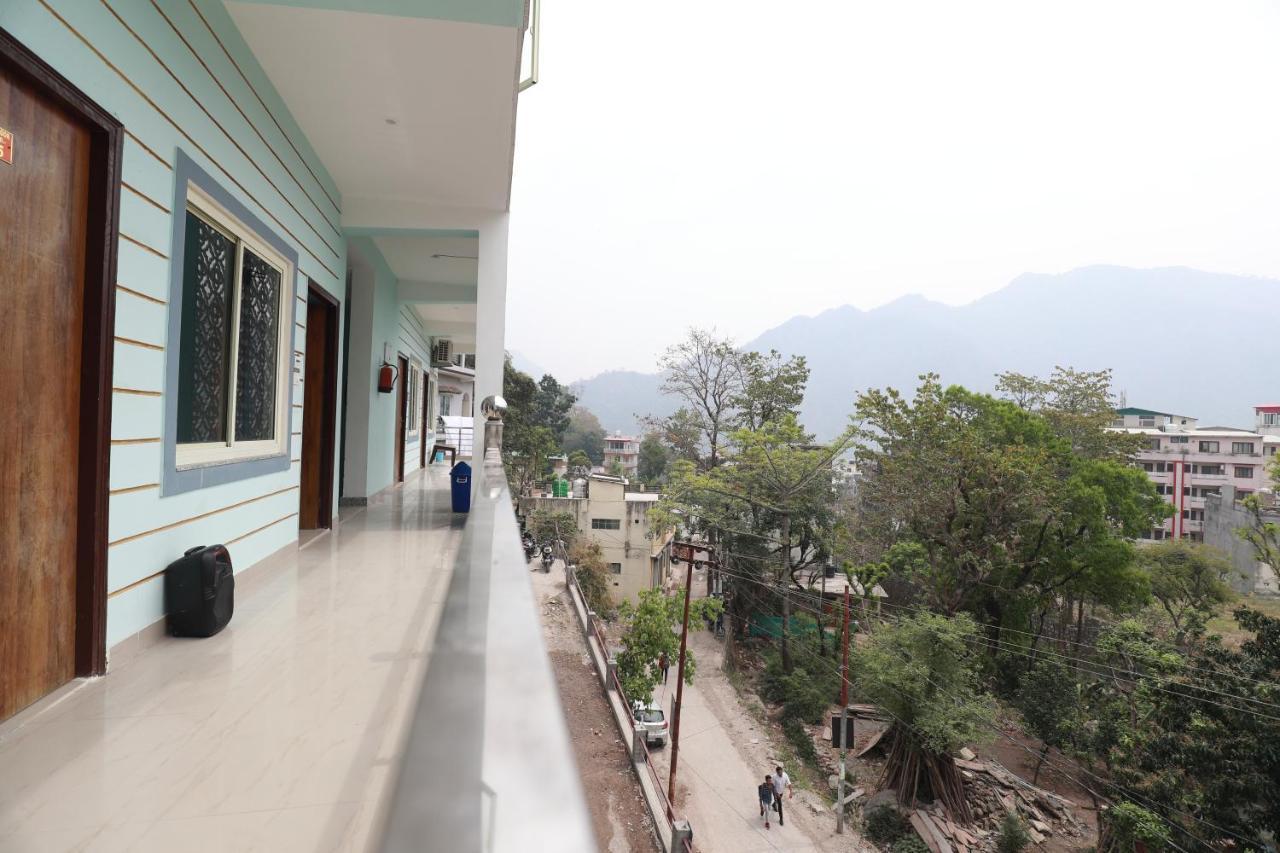 Ubex Hotel