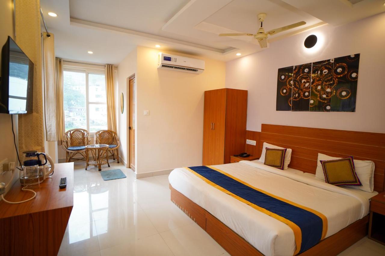 Hostel Karwaan