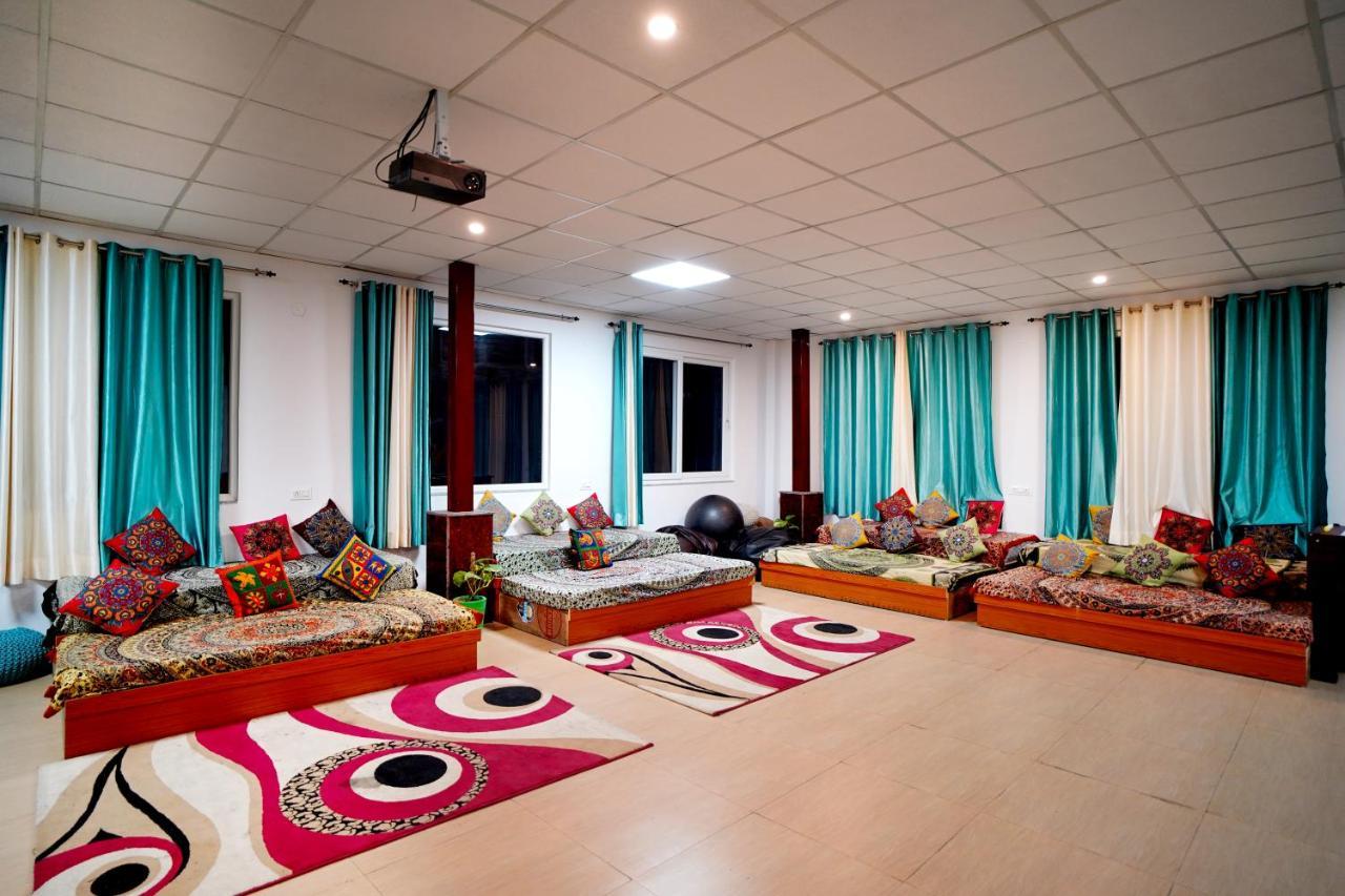 Karwaan Hostel Rishikesh