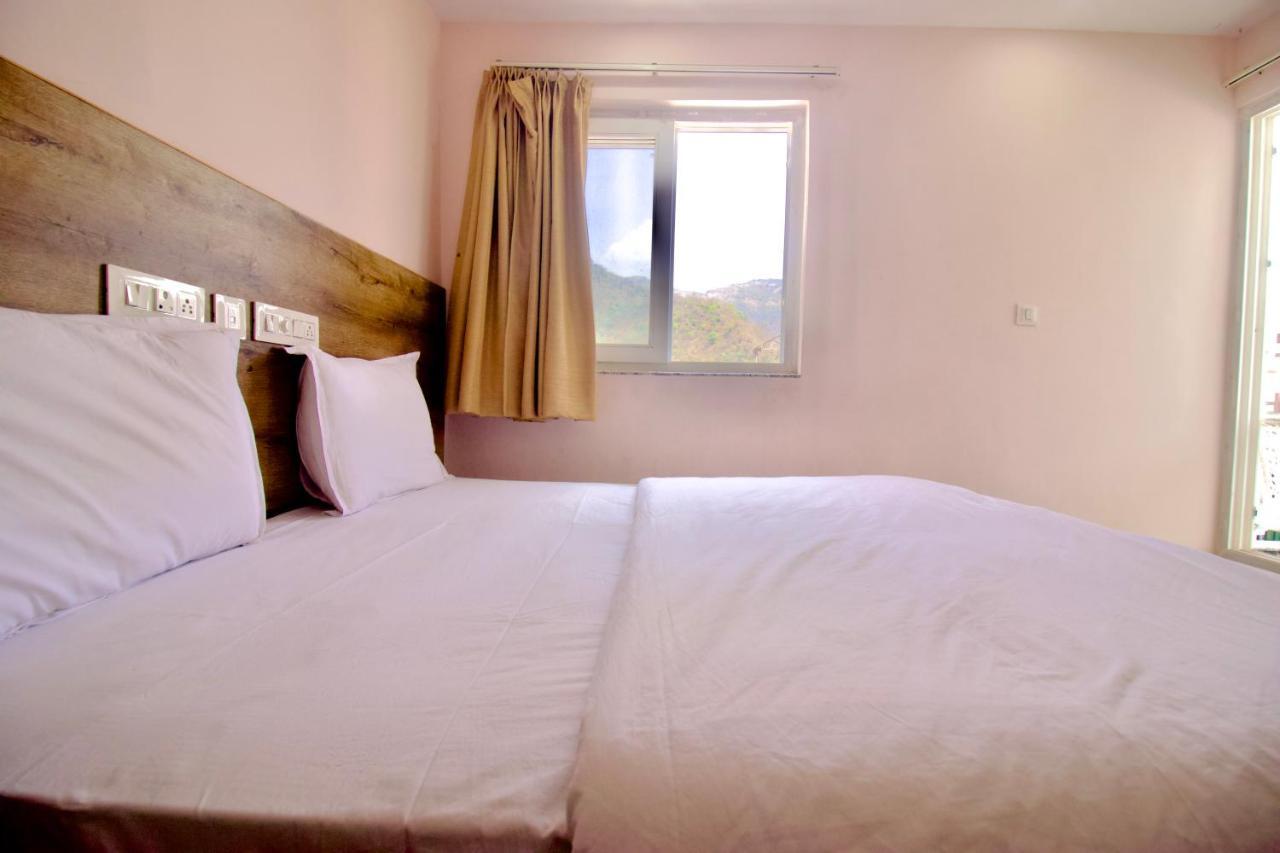 Backpacker Duniya Hostel *