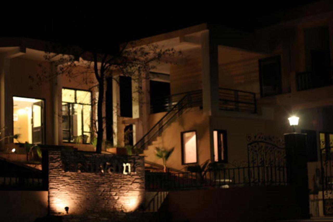 Hotel Aranyam River Retreat