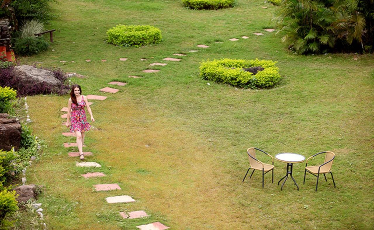 Hotel Aranyam River Retreat