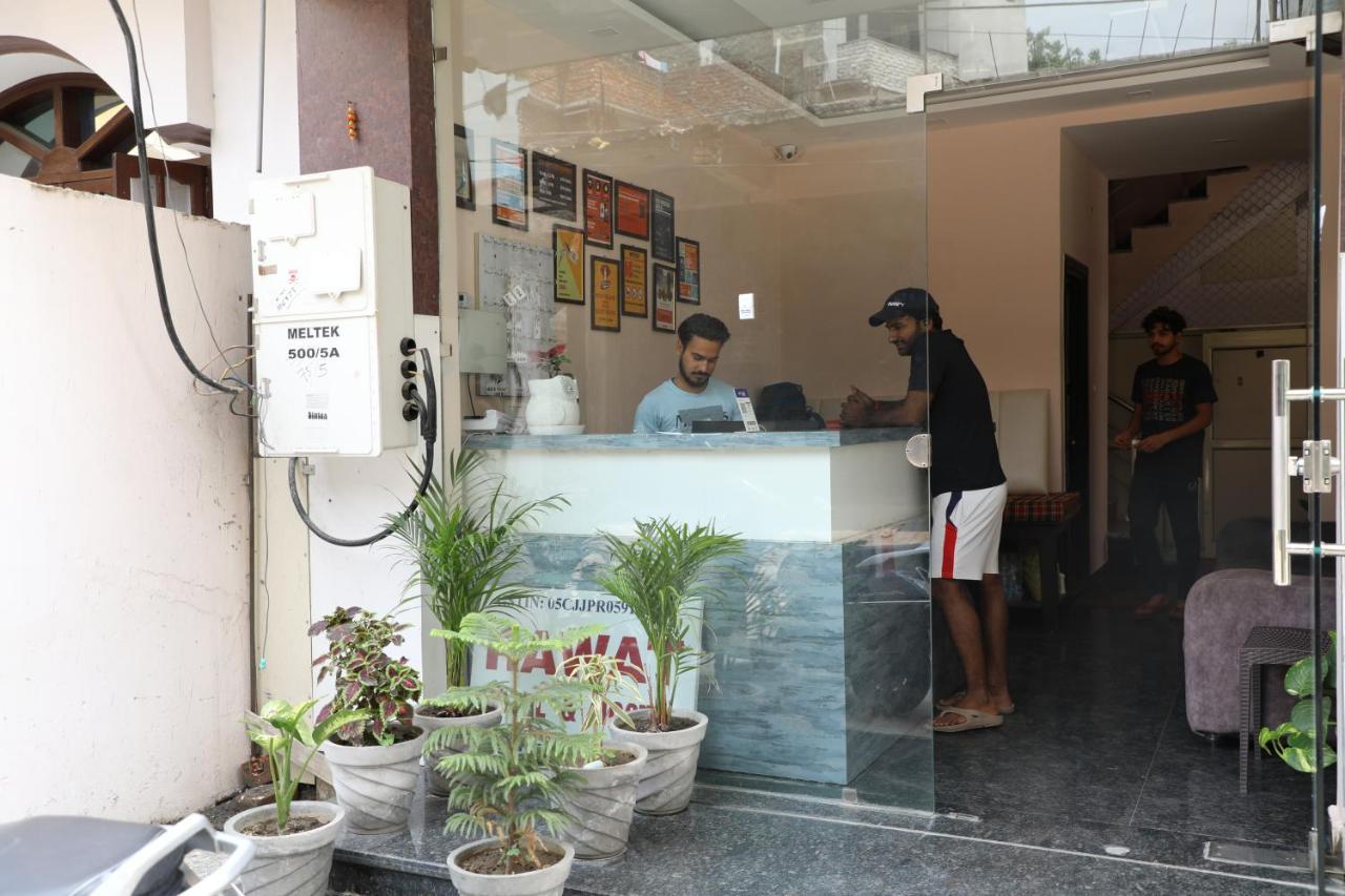 Live Free 2.0 Hostel