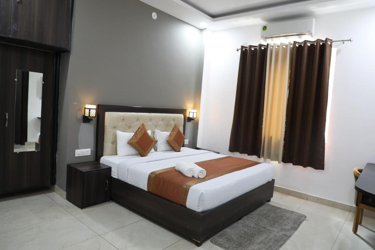 Live Free 2.0 Hostel Rishikesh