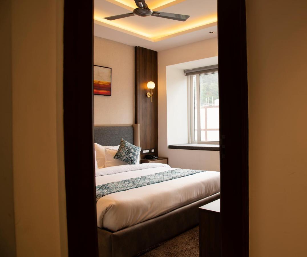 Dream Hotel