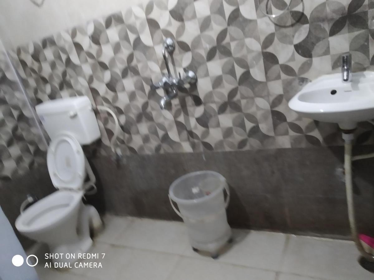 Triple1 & Homestay Hostel *