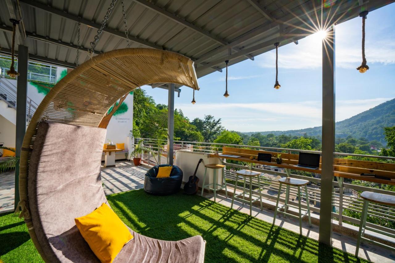 Hostel Zostel Rishikesh, Laxman Jhula